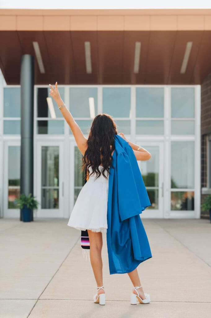 Senior girl grad session